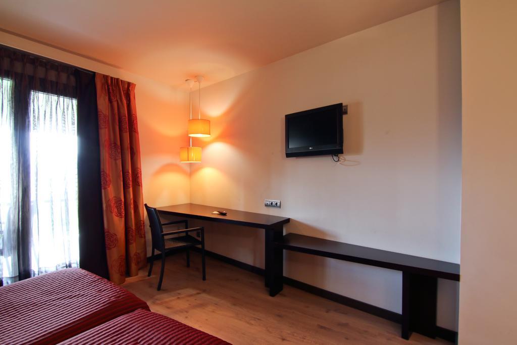 Dolcet L'Hotel Alás Екстериор снимка